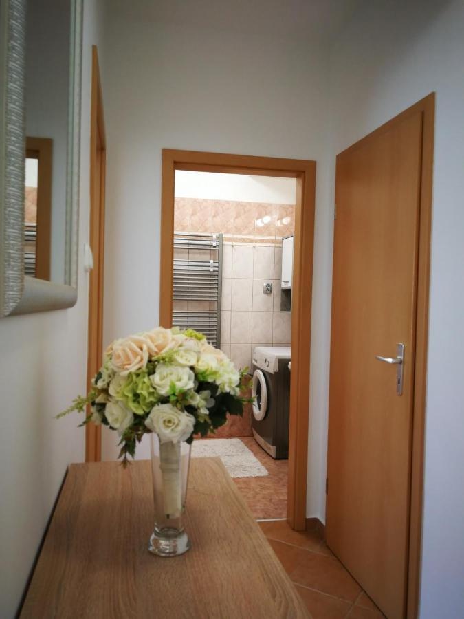 Voeroesmarty Apartman Miskolc - Belvaros - Downtown Exteriér fotografie